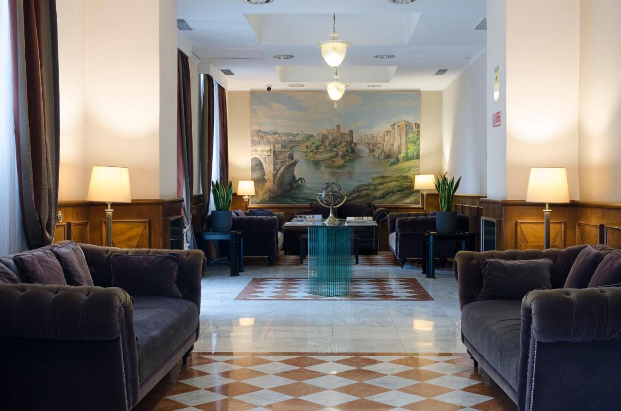 Hotel Traiano Róma Kültér fotó