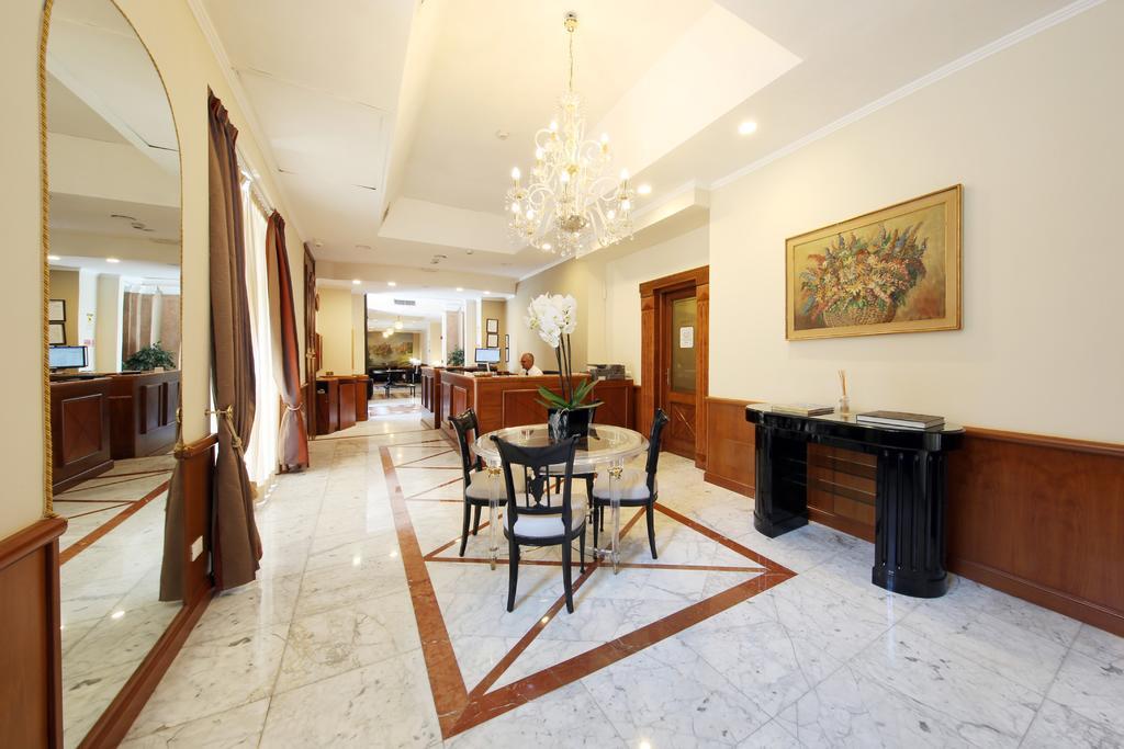 Hotel Traiano Róma Kültér fotó